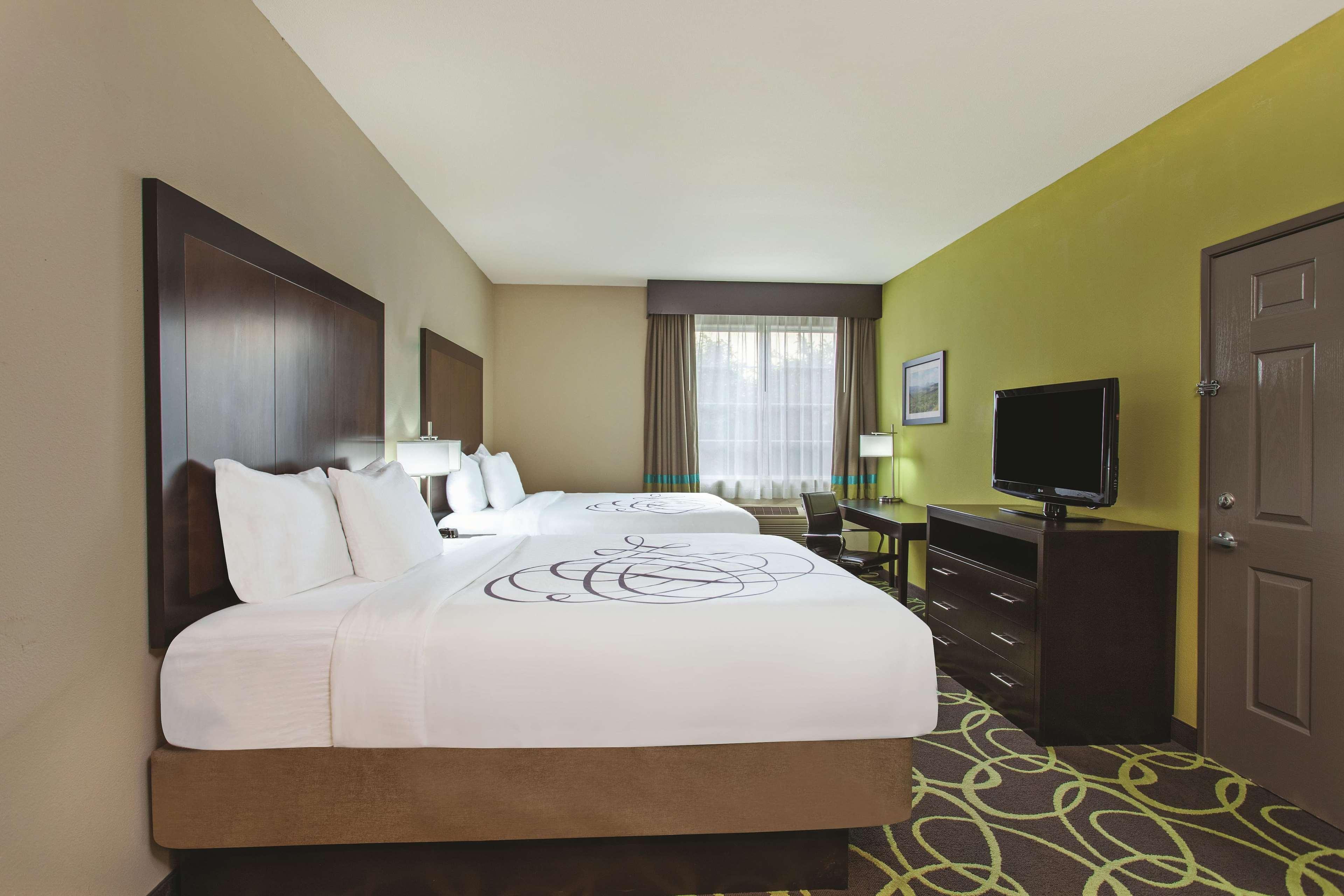 La Quinta By Wyndham Los Banos Exterior photo